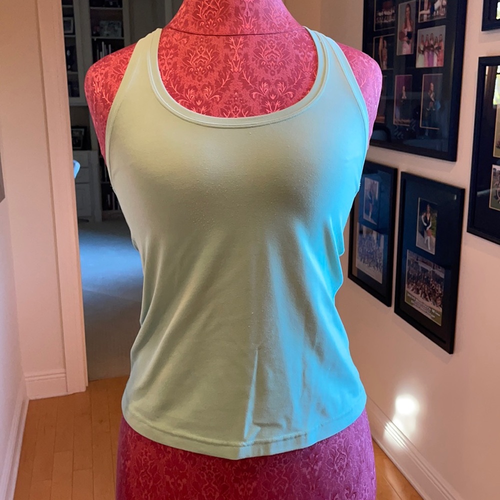 Turquoise blue lululemon nulu cropped tank top